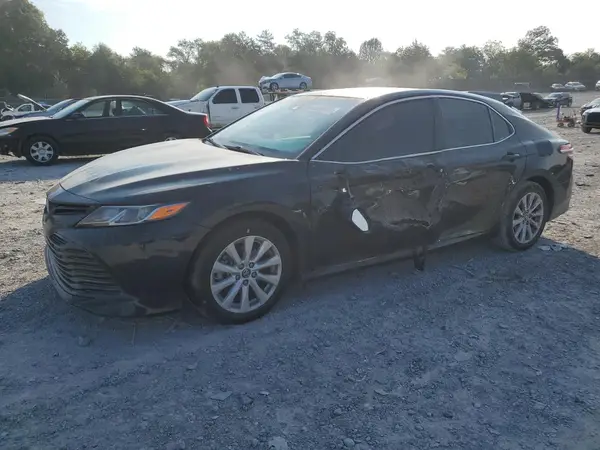 4T1B11HK6JU582970 2018 TOYOTA CAMRY - Image 1