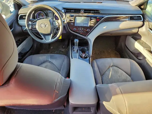 4T1B11HK6JU583164 2018 TOYOTA CAMRY - Image 8