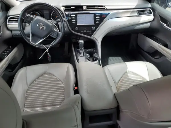 4T1B11HK6JU584203 2018 TOYOTA CAMRY - Image 8