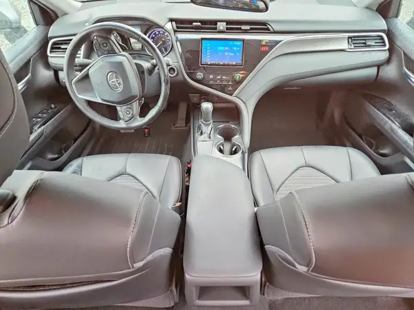 4T1B11HK6JU586744 2018 TOYOTA CAMRY - Image 8