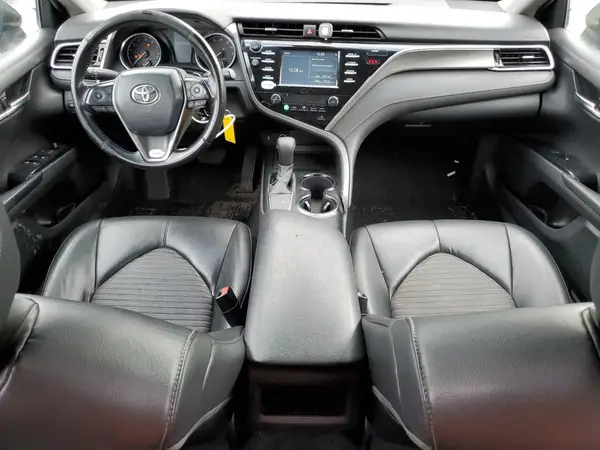 4T1B11HK6JU589756 2018 TOYOTA CAMRY - Image 8
