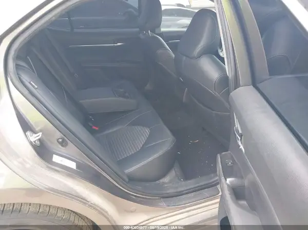 4T1B11HK6JU591202 2018 TOYOTA CAMRY - Image 8