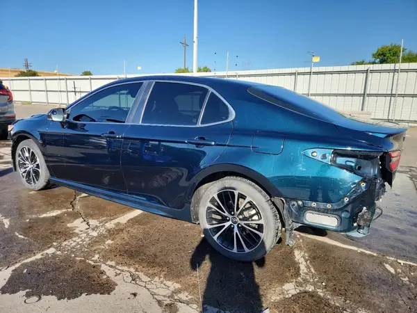 4T1B11HK6JU595363 2018 TOYOTA CAMRY - Image 2