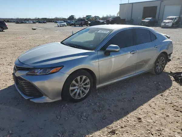 4T1B11HK6JU596237 2018 TOYOTA CAMRY - Image 1