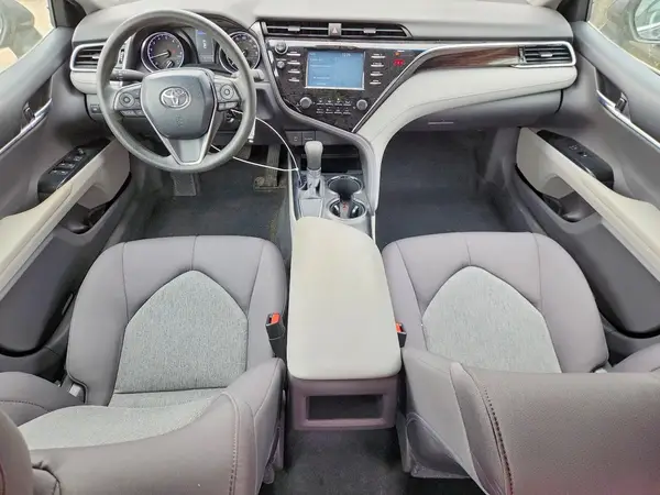 4T1B11HK6JU596495 2018 TOYOTA CAMRY - Image 8
