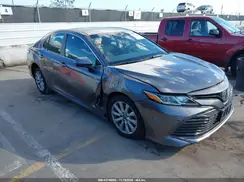 4T1B11HK6JU596500 2018 TOYOTA CAMRY