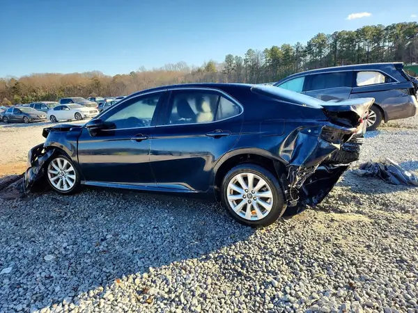 4T1B11HK6JU596643 2018 TOYOTA CAMRY - Image 2