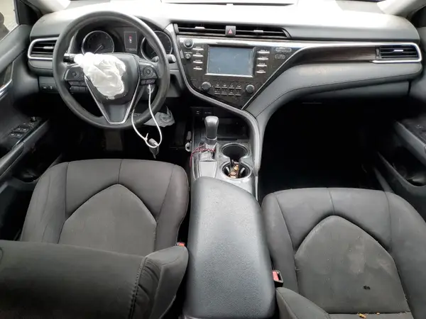 4T1B11HK6JU598330 2018 TOYOTA CAMRY - Image 8