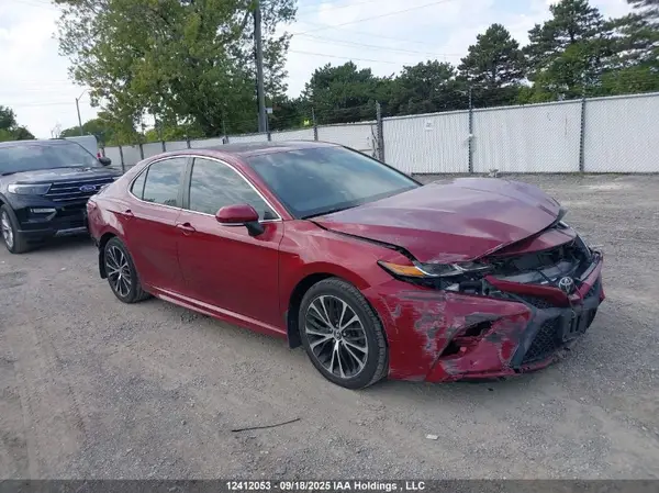 4T1B11HK6JU600240 2018 TOYOTA CAMRY - Image 1