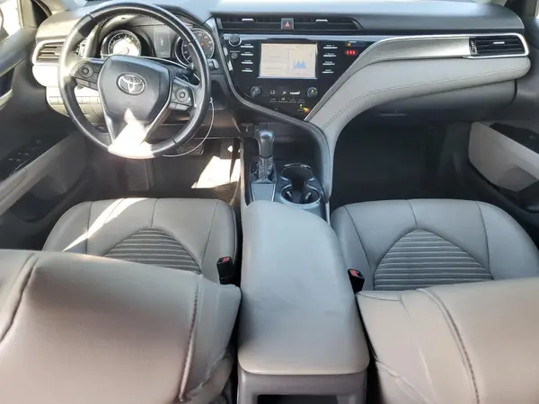 4T1B11HK6JU603963 2018 TOYOTA CAMRY - Image 8