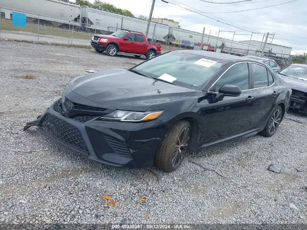 4T1B11HK6JU604448 2018 TOYOTA CAMRY - Image 2