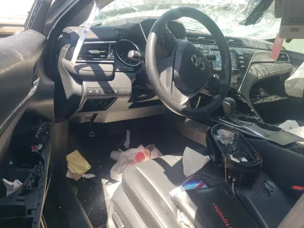 4T1B11HK6JU606216 2018 TOYOTA CAMRY - Image 8