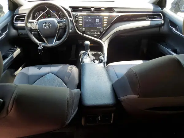4T1B11HK6JU606667 2018 TOYOTA CAMRY - Image 8