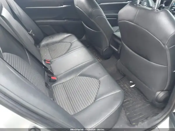 4T1B11HK6JU607091 2018 TOYOTA CAMRY - Image 8