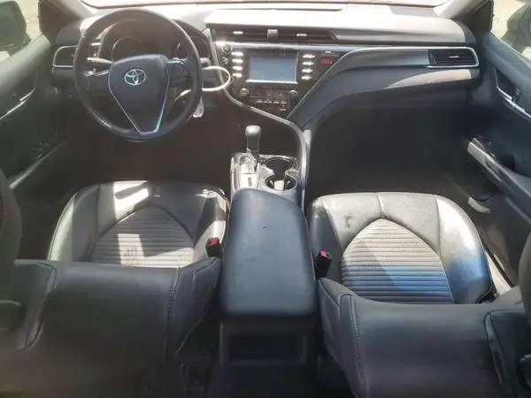 4T1B11HK6JU61008 2018 TOYOTA CAMRY - Image 8