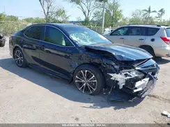 4T1B11HK6JU611030 2018 TOYOTA CAMRY
