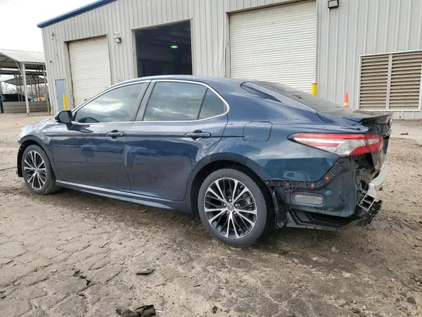 4T1B11HK6JU612954 2018 TOYOTA CAMRY - Image 2