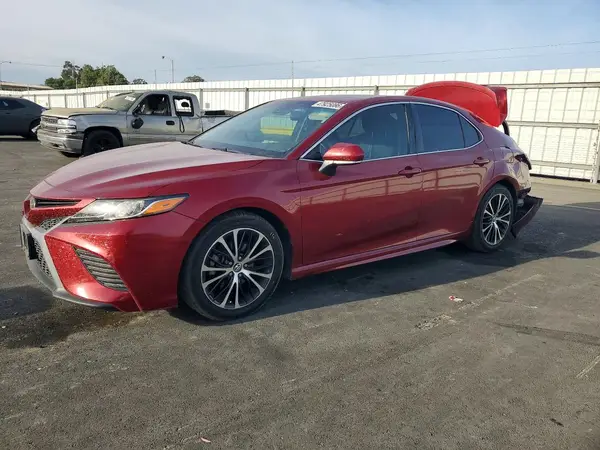 4T1B11HK6JU615305 2018 TOYOTA CAMRY - Image 1