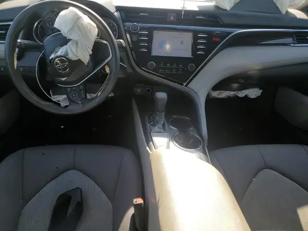 4T1B11HK6JU615496 2018 TOYOTA CAMRY - Image 8