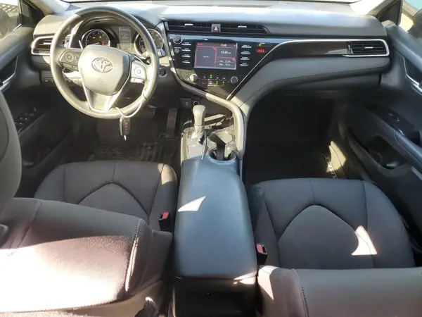 4T1B11HK6JU618205 2018 TOYOTA CAMRY - Image 8