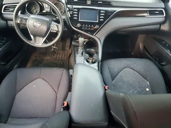 4T1B11HK6JU621136 2018 TOYOTA CAMRY - Image 8