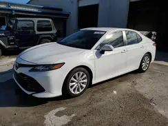 4T1B11HK6JU622299 2018 TOYOTA CAMRY