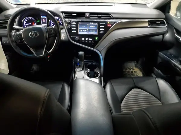 4T1B11HK6JU622609 2018 TOYOTA CAMRY - Image 8