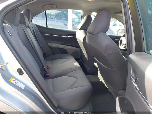 4T1B11HK6JU623260 2018 TOYOTA CAMRY - Image 8