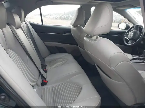 4T1B11HK6JU623856 2018 TOYOTA CAMRY - Image 8