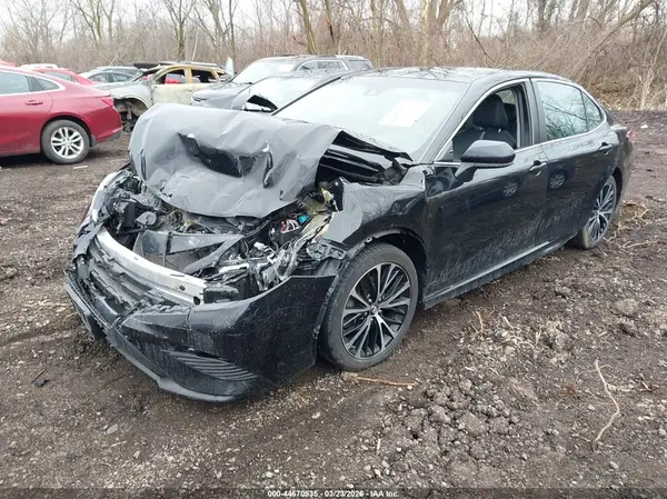 4T1B11HK6JU624554 2018 TOYOTA CAMRY - Image 2