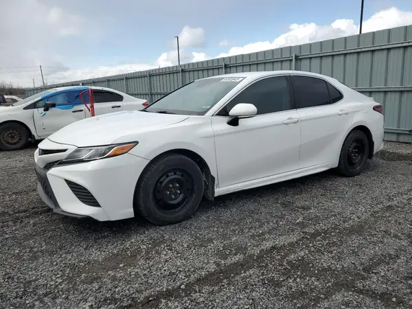 4T1B11HK6JU631665 2018 TOYOTA CAMRY - Image 1