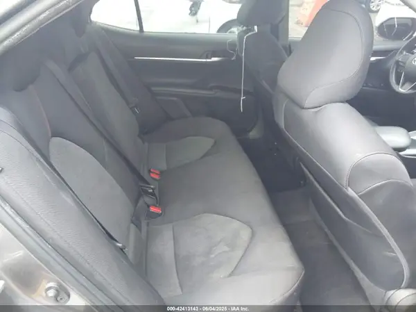 4T1B11HK6JU632041 2018 TOYOTA CAMRY - Image 8