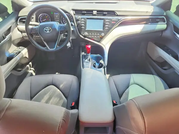 4T1B11HK6JU632153 2018 TOYOTA CAMRY - Image 8