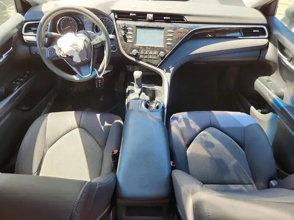 4T1B11HK6JU637062 2018 TOYOTA CAMRY - Image 8