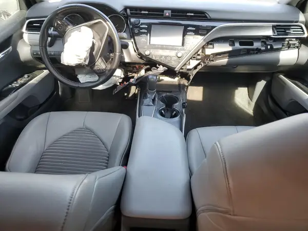 4T1B11HK6JU638602 2018 TOYOTA CAMRY - Image 8