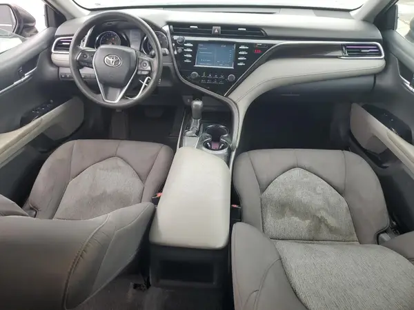 4T1B11HK6JU640415 2018 TOYOTA CAMRY - Image 8