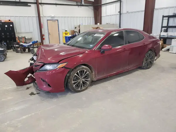 4T1B11HK6JU641323 2018 TOYOTA CAMRY - Image 1