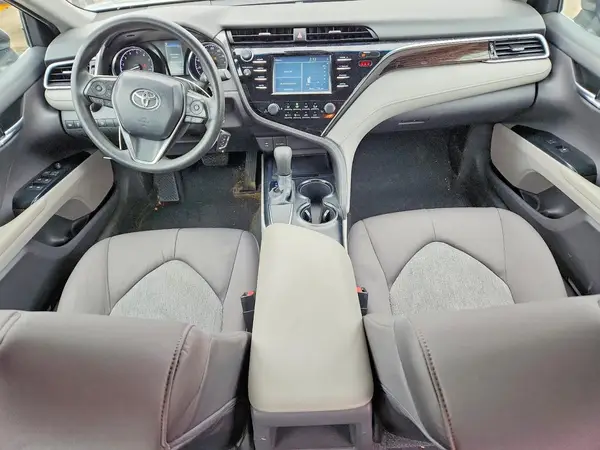 4T1B11HK6JU641497 2018 TOYOTA CAMRY - Image 8