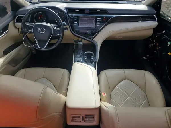 4T1B11HK6JU641760 2018 TOYOTA CAMRY - Image 8
