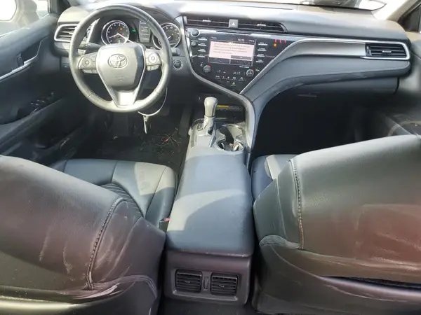 4T1B11HK6JU642195 2018 TOYOTA CAMRY - Image 8