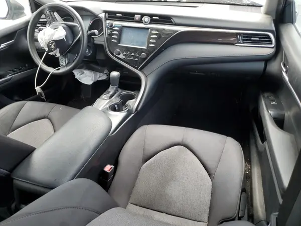 4T1B11HK6JU643248 2018 TOYOTA CAMRY - Image 8