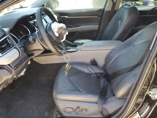 4T1B11HK6JU643668 2018 TOYOTA CAMRY - Image 8