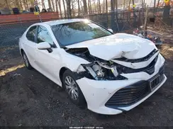 4T1B11HK6JU645372 2018 TOYOTA CAMRY
