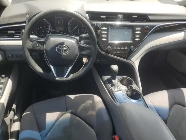4T1B11HK6JU647056 2018 TOYOTA CAMRY - Image 8