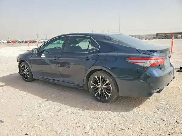 4T1B11HK6JU648885 2018 TOYOTA CAMRY - Image 2