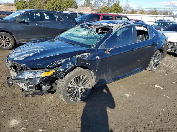 4T1B11HK6JU654041 2018 TOYOTA CAMRY - Image 1