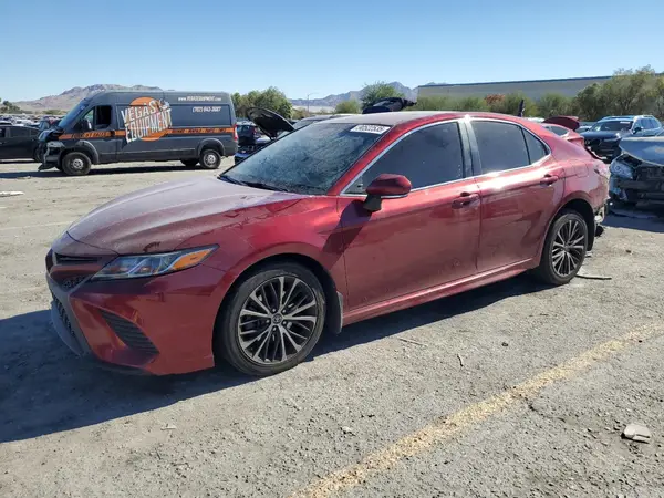 4T1B11HK6JU655318 2018 TOYOTA CAMRY - Image 1