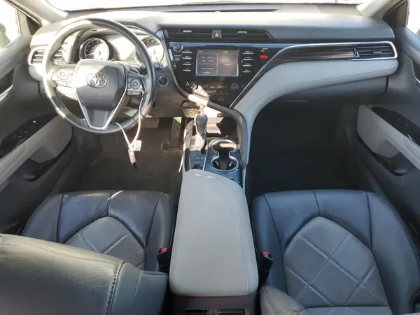 4T1B11HK6JU657733 2018 TOYOTA CAMRY - Image 8
