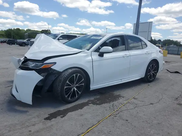 4T1B11HK6JU660115 2018 TOYOTA CAMRY - Image 1