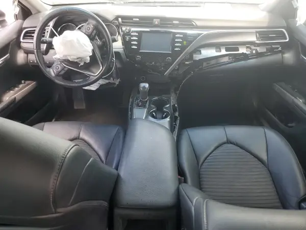 4T1B11HK6JU660115 2018 TOYOTA CAMRY - Image 8